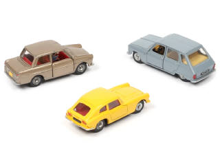Lot 239 - DINKY TOYS (FRANCE) (3)