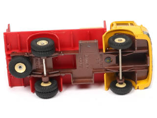 Lot 225 - DINKY TOYS (FRANCE) (1)