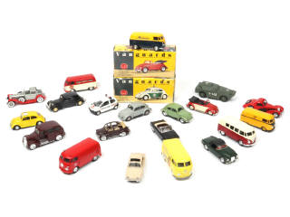 Lot 164 - DIVERS (22)