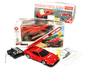 Lot 102 - DIVERS (2)