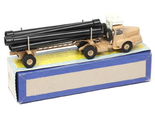 Lot 185 - DINKY TOYS (FRANCE) (1)