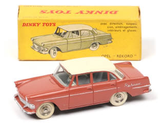 Lot 173 - DINKY TOYS (FRANCE) (1)