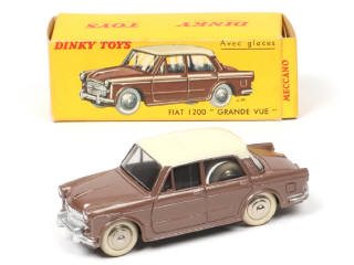 Lot 164 - DINKY TOYS (FRANCE) (1)