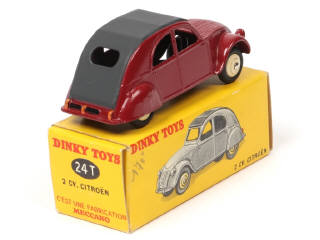 Lot 147 - DINKY TOYS (FRANCE) (1)