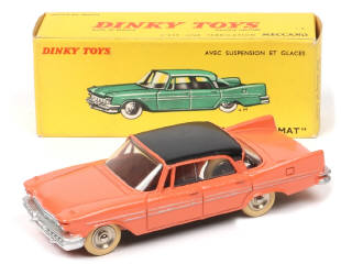 Lot 165 - DINKY TOYS (FRANCE) (1)