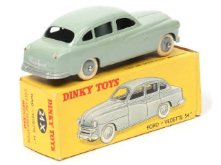 Lot 148 - DINKY TOYS (FRANCE) (1)