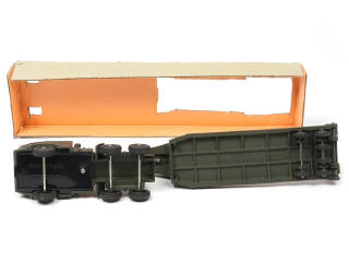 Lot 184 - DINKY TOYS (FRANCE) (1)