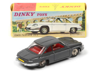 Lot 162 - DINKY TOYS (FRANCE) (1)