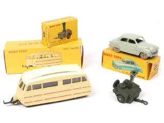 Lot 198 - DINKY TOYS (FRANCE) (3)