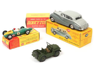 Lot 277 - DINKY TOYS (GB) (3)