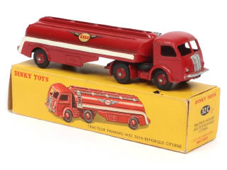 Lot 151 - DINKY TOYS (FRANCE) (1)