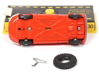 Lot 186 - DINKY TOYS (FRANCE) (1)