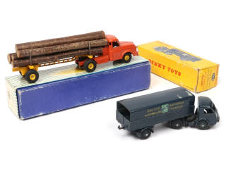 Lot 200 - DINKY TOYS (FRANCE) (2)