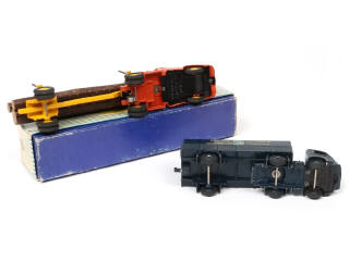Lot 200 - DINKY TOYS (FRANCE) (2)