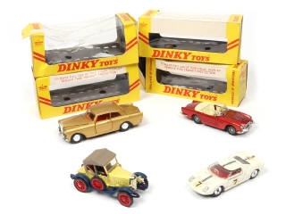 Lot 276 - DINKY TOYS (GB) (4)