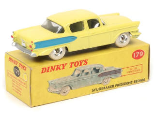 Lot 253 - DINKY TOYS (GB) (1)
