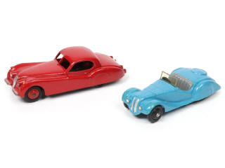 Lot 272 - DINKY TOYS (GB) (2)