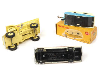 Lot 280 - DINKY TOYS (GB) (3)