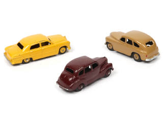 Lot 275 - DINKY TOYS (GB) (3)