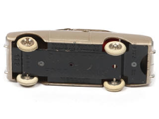 Lot 199 - DINKY TOYS (FRANCE) (6)