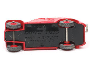 Lot 230 - DINKY TOYS (GB) (1)