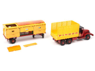 Lot 282 - DINKY TOYS (FRANCE) (1)