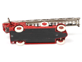 Lot 261 - DINKY TOYS (FRANCE) (1)