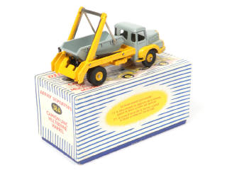 Lot 262 - DINKY TOYS (FRANCE) (1)