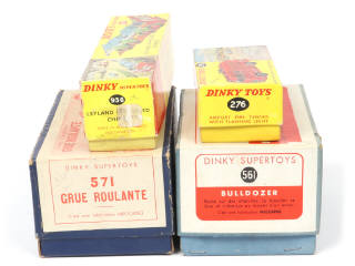 Lot 244 - DINKY TOYS (GB) (4)