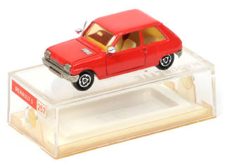 Lot 165 - MAJORETTE (FRANCE) (1)