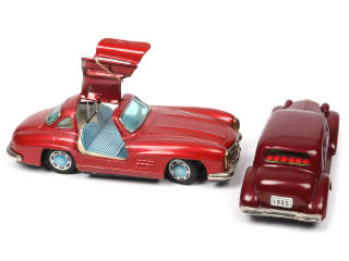 Lot 81 - DIVERS (JAPON) (2)