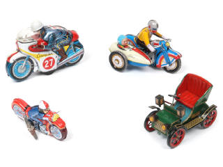 Lot 92 - DIVERS (JAPON) (4)