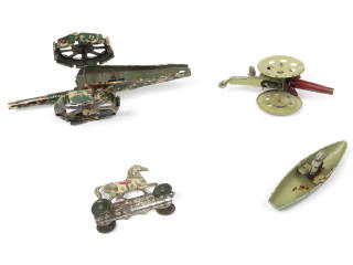 Lot 89 - DIVERS (4)