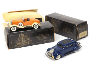 Lot 122 - BROOKLIN MODELS (GB) (2)