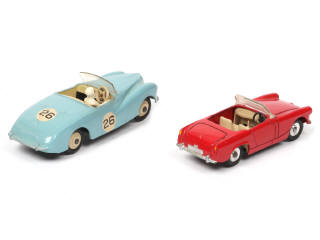 Lot 282 - DINKY TOYS (GB) (2)