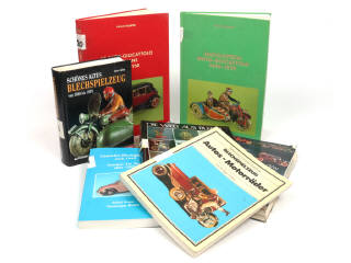 Lot 18 - DIVERS (7)