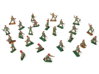Lot 33 - STARLUX (FRANCE) (25)