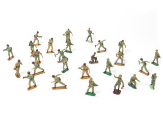 Lot 48 - DIVERS (25)