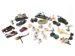 Lot 199 - DIVERS (1)