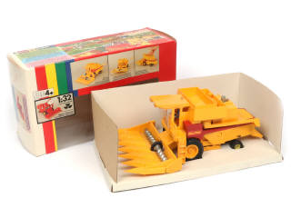 Lot 235 - BRITAINS (GB) (1)