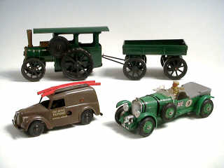 Lot 436 - DIVERS (3)