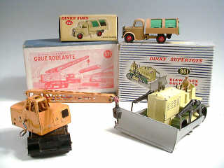 Lot 407 - DINKY TOYS GB (3)