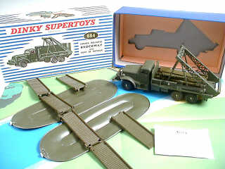 Lot 757 - DINKY TOYS FRANCE (1)