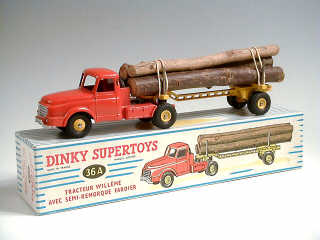 Lot 783 - DINKY TOYS (FRANCE) (1)