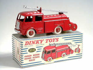 Lot 787 - DINKY TOYS FRANCE (1)
