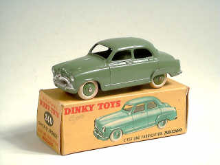 Lot 513 - DINKY TOYS (FRANCE) (1)