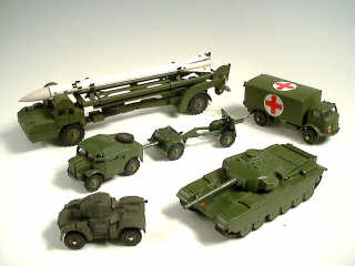 Lot 548 - DINKY TOYS (5)