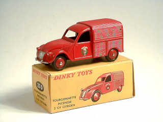 Lot 697 - DINKY TOYS FRANCE (1)