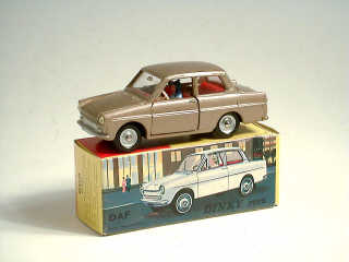Lot 702 - DINKY TOYS FRANCE (1)