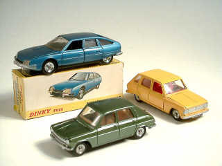 Lot 716 - DINKY TOYS (FRANCE) (3)